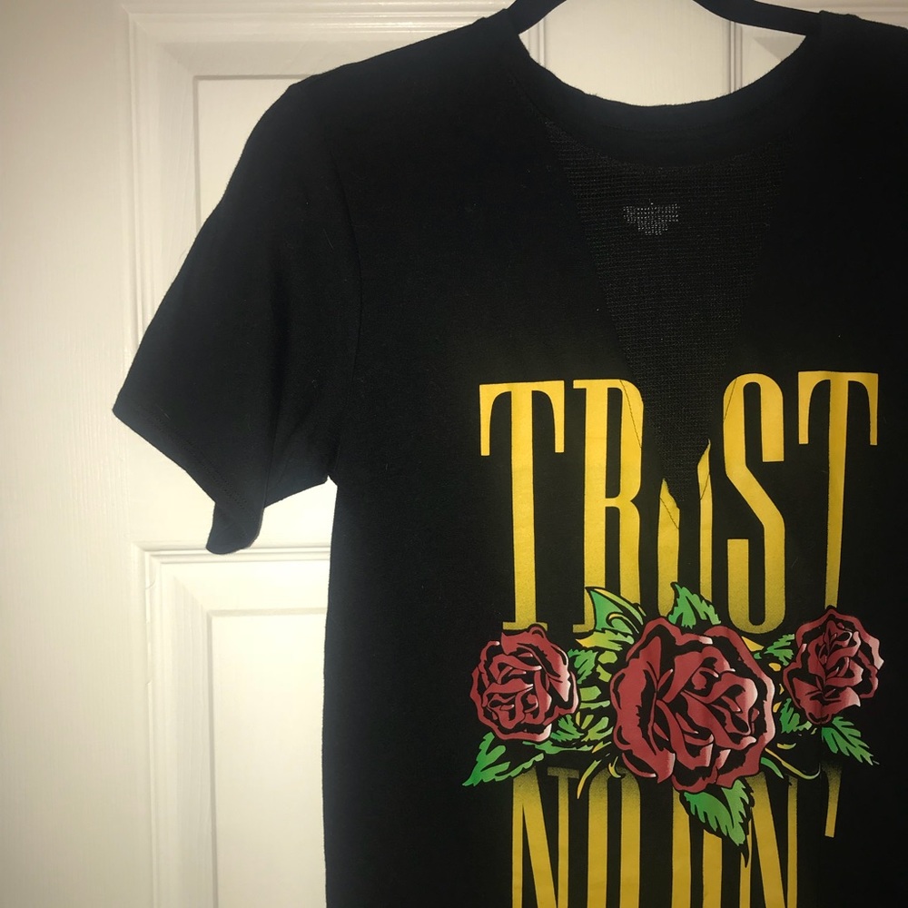 Trust No One Graphic T With Mesh V-Neck - Picture 2 of 8